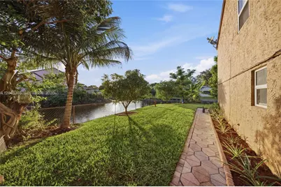 7919 NW 50th St, Lauderhill, FL 33351 - Photo 39