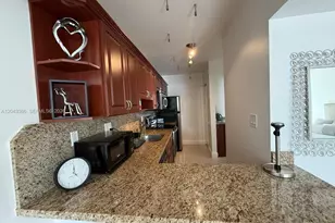 100 Lincoln Rd, Miami Beach, FL 33139 - Photo 9