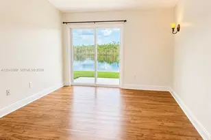 690 SE 22nd Ln, Homestead, FL 33033 - Photo 7