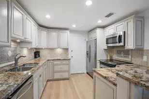 3505 S Ocean Dr, Hollywood, FL 33019 - Photo 3