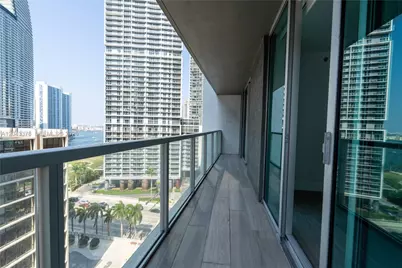500 Brickell Ave #1407, Miami, FL 33131 - Photo 21