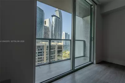 500 Brickell Ave #1407, Miami, FL 33131 - Photo 17