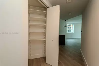 500 Brickell Ave #1407, Miami, FL 33131 - Photo 29
