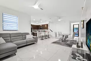 10533 NW 81st St, Doral, FL 33178 - Photo 5