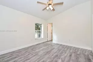 2830 NE 4th Ave, Naples, FL 34120 - Photo 3