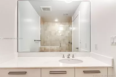 1060 Brickell Ave #2911, Miami, FL 33131 - Photo 17