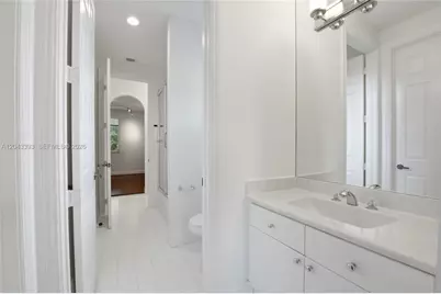 1585 Victoria Isle Way, Weston, FL 33327 - Photo 33