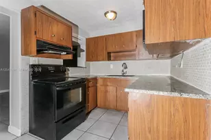 11823 Dahlia Dr, Royal Palm Beach, FL 33411 - Photo 7