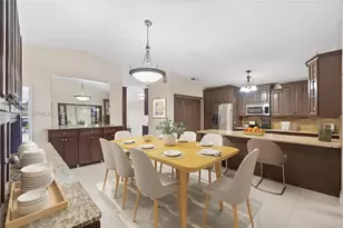 910 SW 140th Ave, Miami, FL 33184 - Photo 23