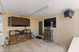 910 SW 140th Ave, Miami, FL 33184 - Photo 47