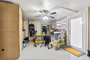 910 SW 140th Ave, Miami, FL 33184 - Photo 43