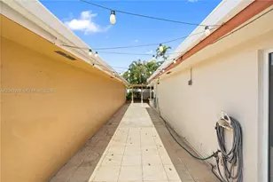 910 SW 140th Ave, Miami, FL 33184 - Photo 53