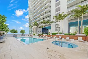 1300 Brickell Bay Dr, Miami, FL 33131 - Photo 17