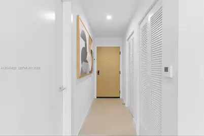 11 NE 6th St #1606, Miami, FL 33132 - Photo 13