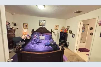 1012 Wynnmere Walk Ave, Other City - In The State Of Florida, FL 33570 - Photo 5