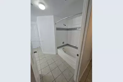 6413 Astor Village Ave #206, Orlando, FL 32835 - Photo 15