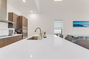 8822 NW 161st Terrace, Miami Lakes, FL 33018 - Photo 5