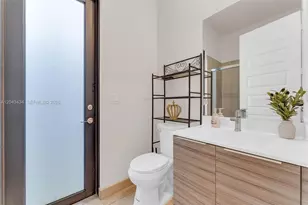 8822 NW 161st Terrace, Miami Lakes, FL 33018 - Photo 25