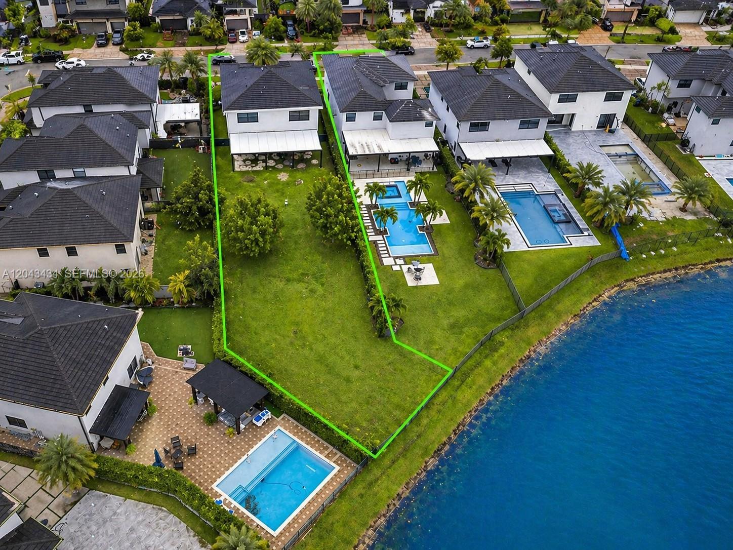 8822 NW 161st Terrace - 8822 NW 161st Terrace, Miami Lakes, FL 33018 Luxury Property | Jose Angel Pina
