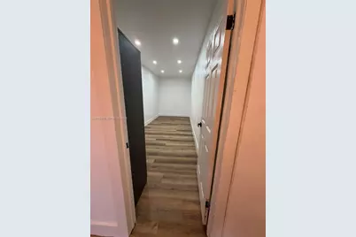2137 NW 1st Ter #Back, Miami, FL 33125 - Photo 5