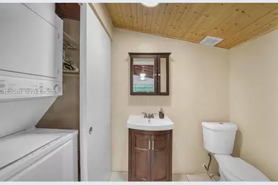 2718 Sherman St, Hollywood, FL 33020 - Photo 15