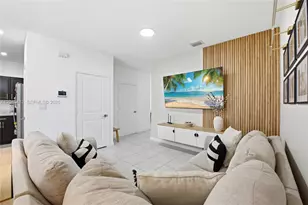 1774 SE 9th Ave, Homestead, FL 33034 - Photo 11