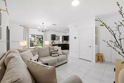 1774 SE 9th Ave #1774, Homestead, FL 33034 - Photo 9