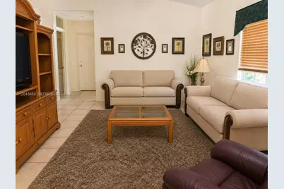 9812 SW 77th Pl, Miami, FL 33156 - Photo 5