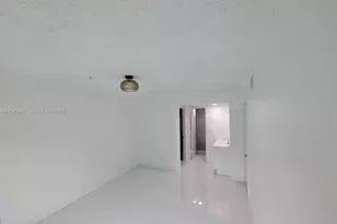 700 SE 2nd Ave, Deerfield Beach, FL 33441 - Photo 11