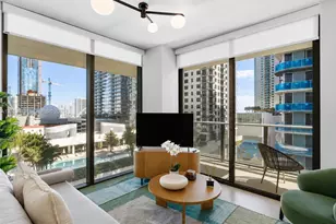 11 NE 6th St, Miami, FL 33132 - Photo 1