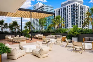 11 NE 6th St, Miami, FL 33132 - Photo 19