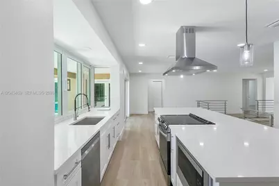 4914 SW 90th Ave, Cooper City, FL 33328 - Photo 9