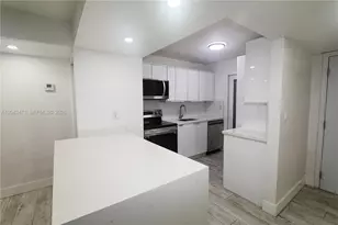 10755 SW 108th Ave, Miami, FL 33176 - Photo 5