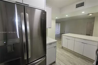 10755 SW 108th Ave #105, Miami, FL 33176 - Photo 9