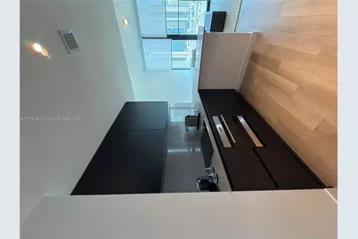 20 NE 11th St #2409, Miami, FL 33132 - Photo 5