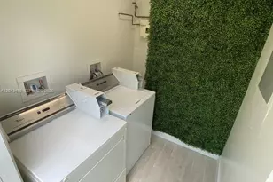 1723 Liberty St, Hollywood, FL 33020 - Photo 9