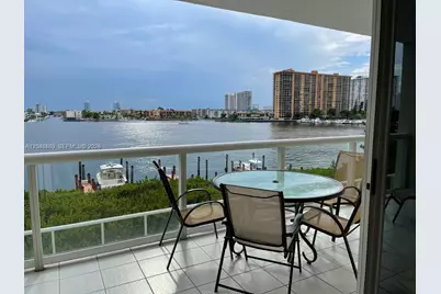 17050 N Bay Rd #407, Sunny Isles Beach, FL 33160 - Photo 3