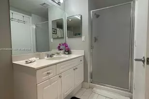17050 N Bay Rd, Sunny Isles Beach, FL 33160 - Photo 21