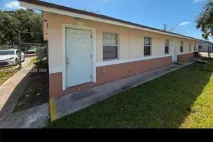 244 NW 14th St, Pompano Beach, FL 33060 - Photo 1