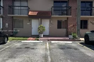 1819 SW 107th Ave, Miami, FL 33165 - Photo 3