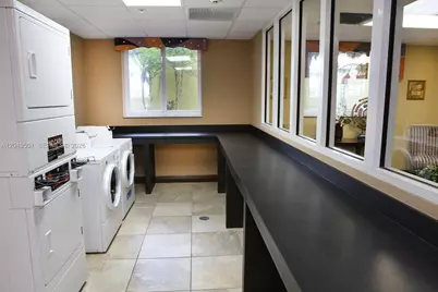 7901 NW 7th Ave #1102, Miami, FL 33150 - Photo 5