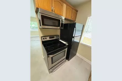2301 NE 6th Ave #204, Wilton Manors, FL 33305 - Photo 5