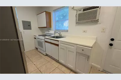 808 84th St #810, Miami Beach, FL 33141 - Photo 5