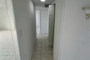 1351 NE Miami Gardens Dr, Miami, FL 33179 - Photo 3
