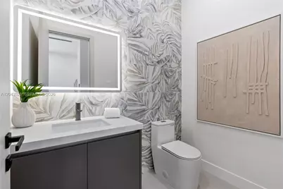 1337 NE 13th Ave #1337, Fort Lauderdale, FL 33304 - Photo 13