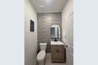 2423 SE 30th St, Homestead, FL 33035 - Photo 9