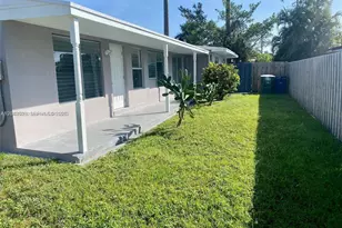 1005 NE 2nd St, Hallandale Beach, FL 33009 - Photo 39