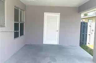 1005 NE 2nd St, Hallandale Beach, FL 33009 - Photo 31