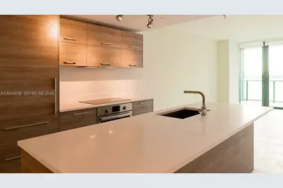 650 NE 32nd St #1102, Miami, FL 33137 - Photo 3