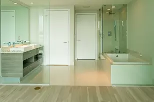 650 NE 32nd St, Miami, FL 33137 - Photo 15